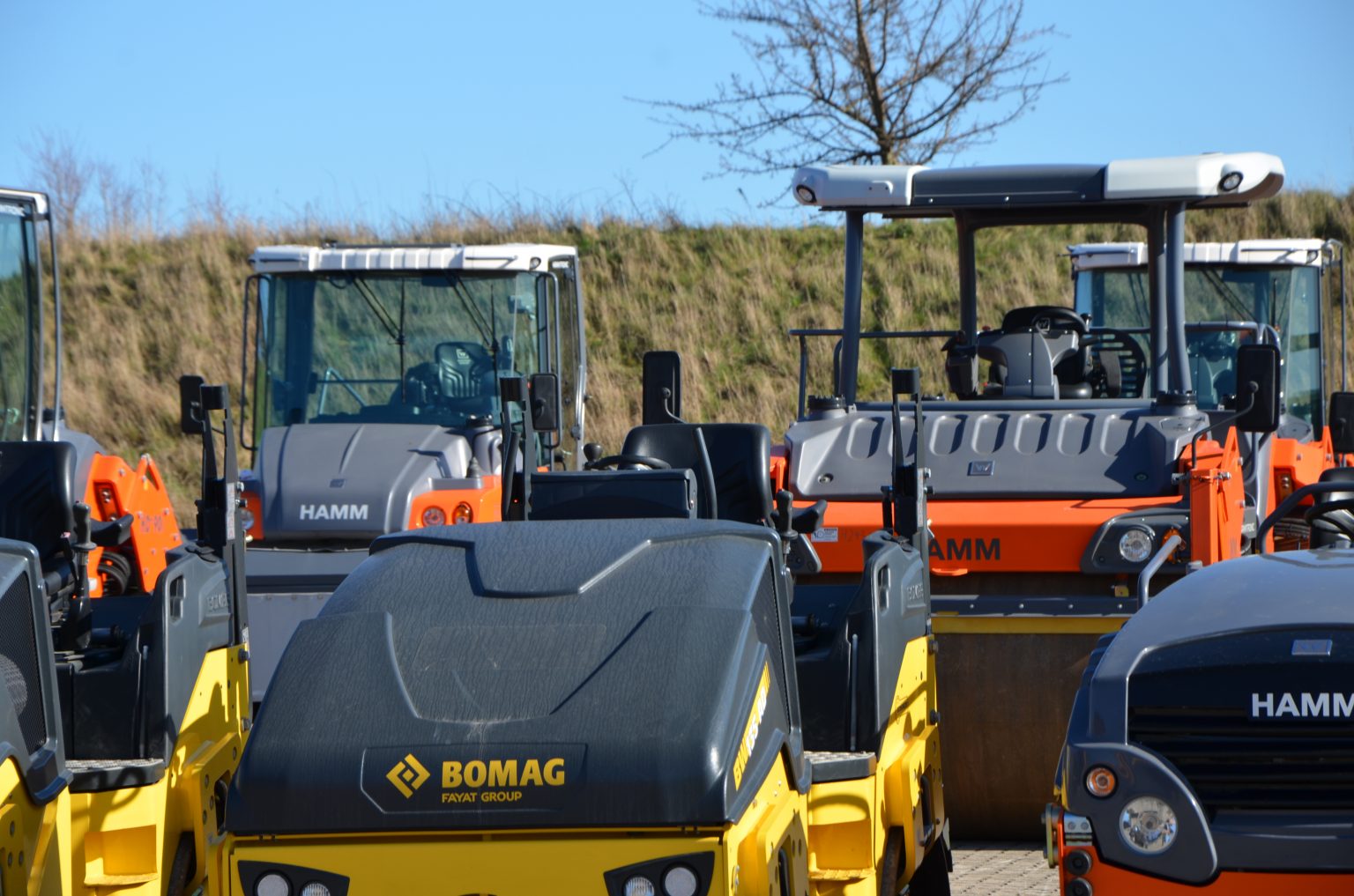 BOMAG and HAMM rollers in ALBERTI Yard